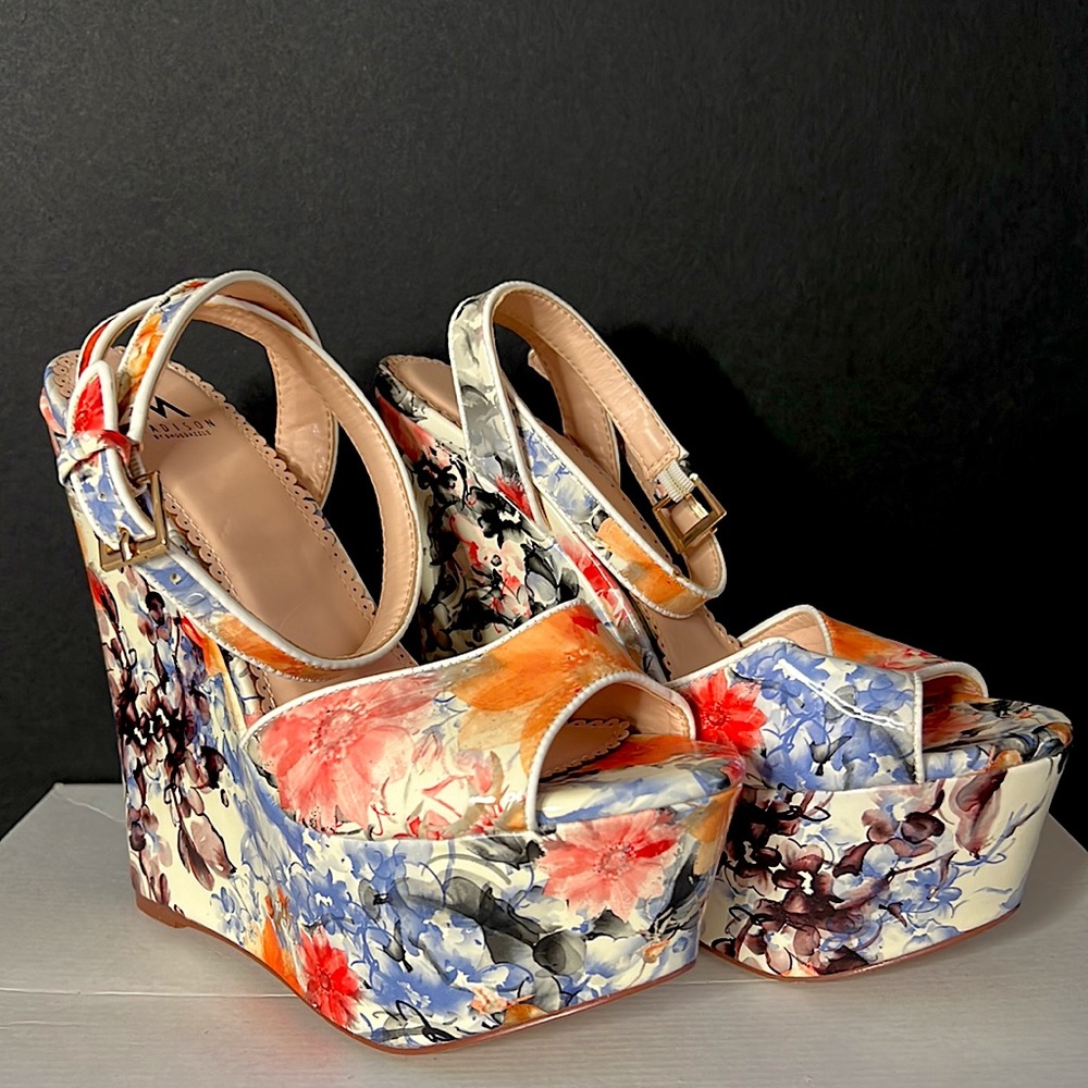 Size 7.5 Strappy Floral Platform Heels